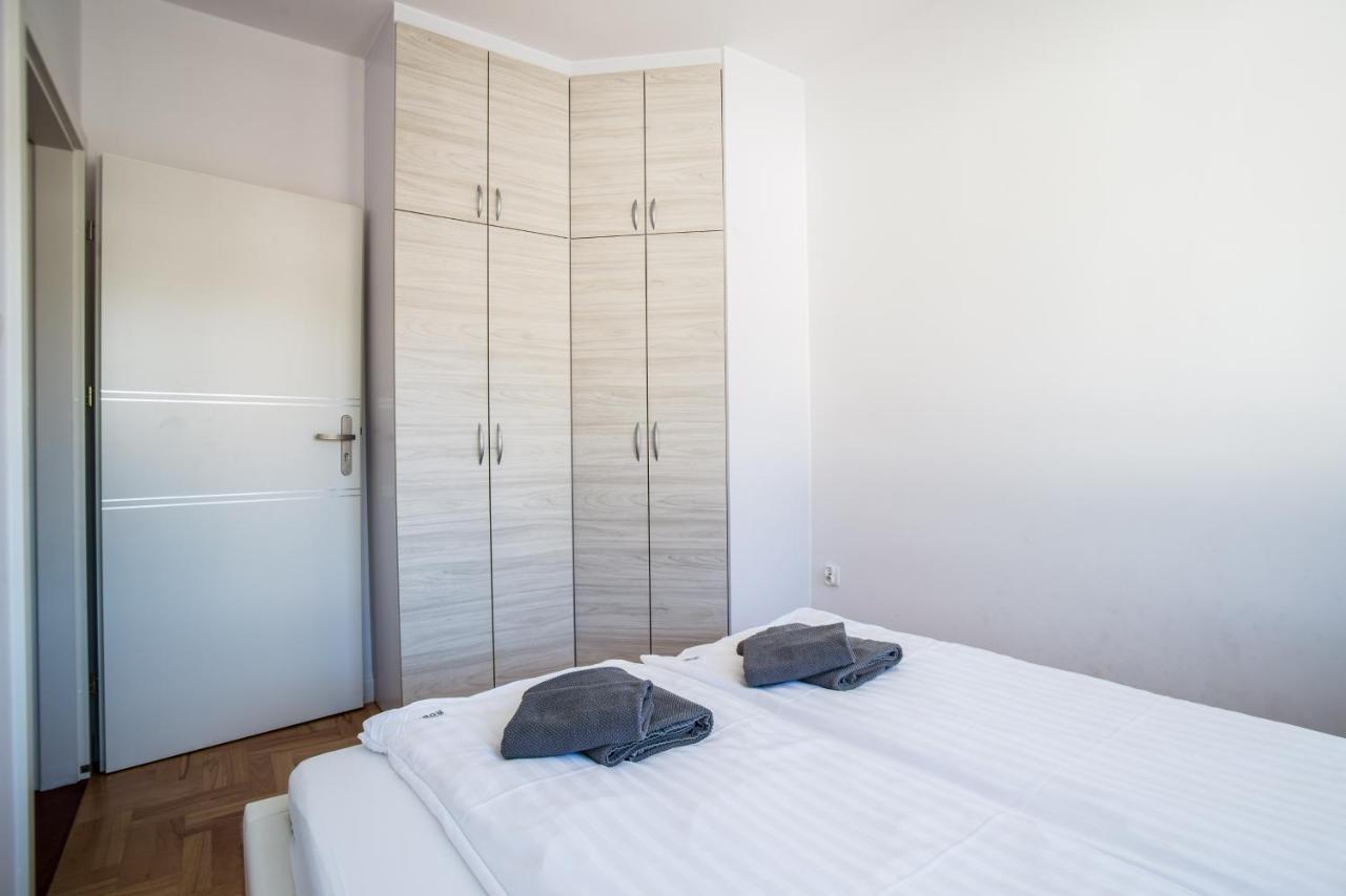 Robi Apartment *